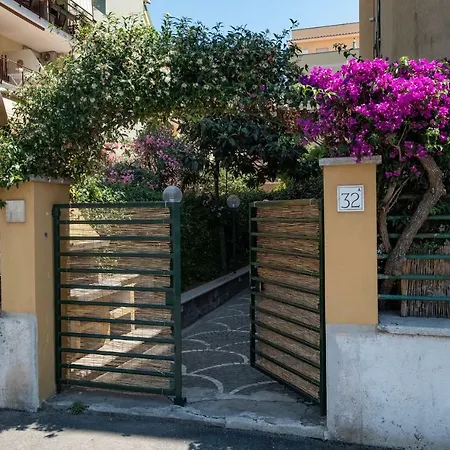 Family Apartment *