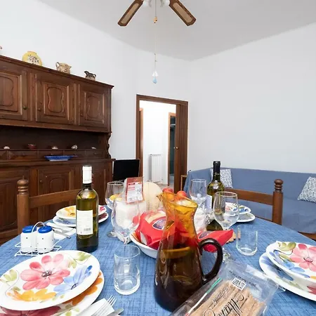 Family Apartment *